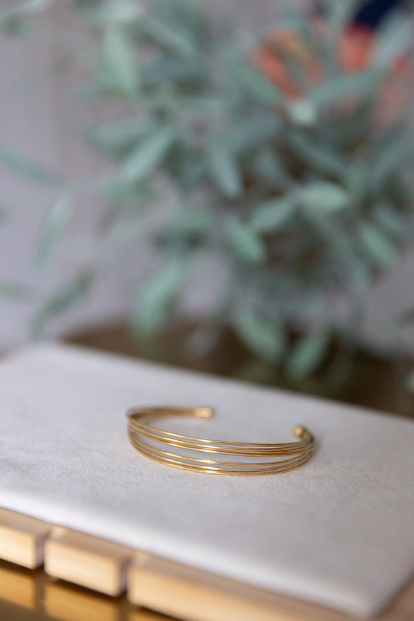 Gold Bangle | 6 Strand